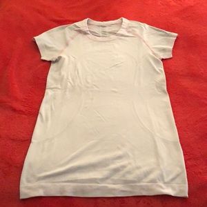 Lululemon pink short sleeve